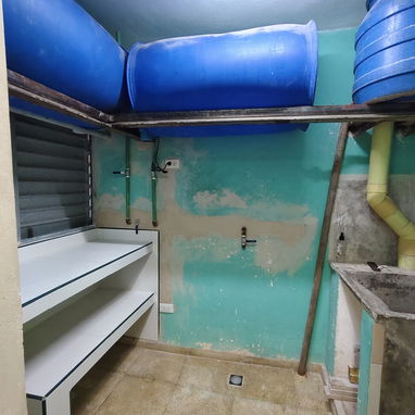 Se vende apartamento en bajos, Reparto Marti. - Img 125521646