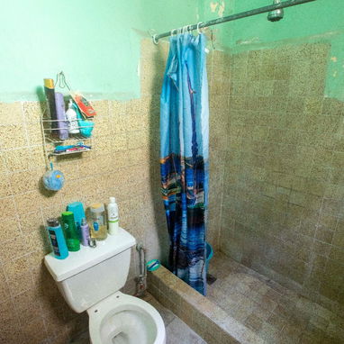 Casa en el Cerro!! Me ajusto con dinero en mano! - 3/10