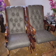 Sillones de madera capitoneados - Img 56907388