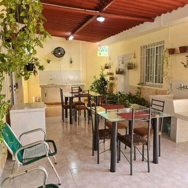 Cod.Z ‼️ Casa en alquiler en Varadero. Capacidad 10 personas - Img 115505048