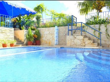 Rento habitaciones en Vedado con Jacuzzi Familiar, piscina - Img 69104456