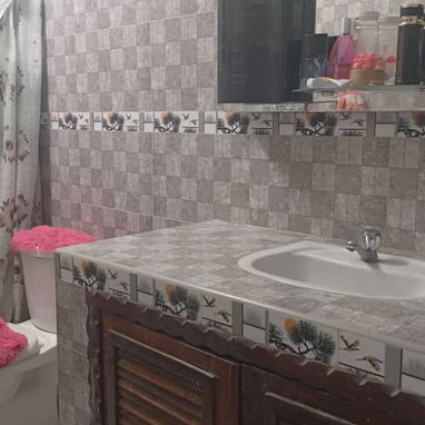 *SE VENDE PROPIEDAD CON CARRO INCLUIDO* - 8/10