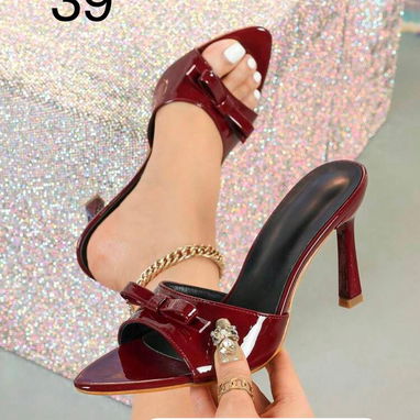 Tacones y botines - Img 122100747