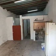 Vendo casita puerta calle techo ligero en Parraga Cervantes - Img 55151073