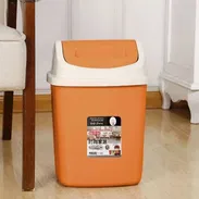 🗑Cesto plástico con tapa basculante. - Img 56398793