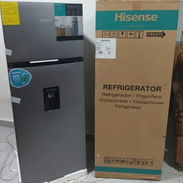 *Refrigerador Hisense de 7.3 pies³ 👣con dispensador de agua* ❌ *No es congelación seca* - Precio 335 USD - Img 55801762