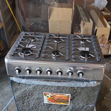 Cocinas de gas con horno de 4,5 y 6 hornillas - Img 126587838