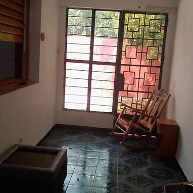 Venta de Casa independiente perfecto estado patio amplio por 87y5ta6 150mil 53582376 - Img 121778218
