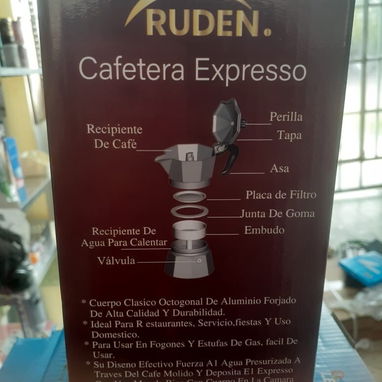 Cafetera Expresso de 6 tazas - 3/3