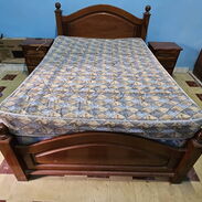 Vendo cama camera, madera buena y sus mesitas de noche. - Img 45595717
