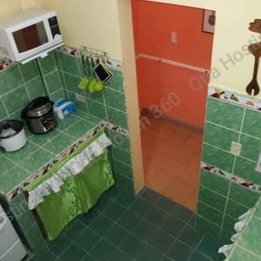 Renta para 3 personas  en apartamento de 1 habitacion en el Vedado, Habana. - Img 107787195