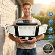 Lámpara Solar Exterior con Sensor de Movimiento - 3 Cabezales Ajustables IP65 - Img 57463378