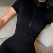 Ropa de gimnasio - Img 49882467