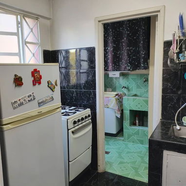 Ref#104 Ofertaaaa en el corazón del Vedado apto de 2 cuartos y 2 baños en perfecto estado a la venta! Inversión segura! - 9/10