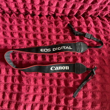 Bolso y correa para camara fotografica - Img 123750836