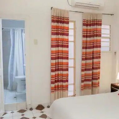 Apartamento independiente al lado de la tienda de Carlos III. Centro Habana. - Img 125520472