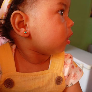 Perforaciones nariz, orejas a bebés y adultos con aretes Antialérgicos medicinales - Img 113742461