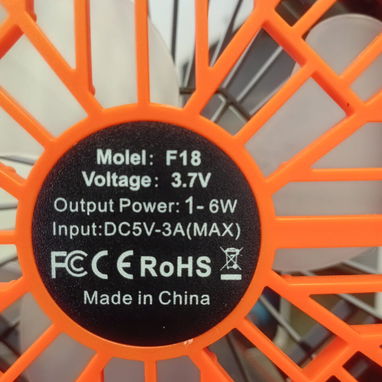 Ventilador recargable - 3/4