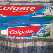 Pasta dental colgate 100 ml triple acción - Img 55749698