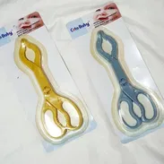 Pinzas para agarrar biberones o accesorios calientes. Soporte de seguridad. Color azul cielo. Nuevo sellado - Img 51635036