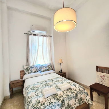 30 USD EL DIA.RENTO APARTAMENTO DE 2 HABITACIONES EN EL VEDADO MUY CENTRICO FRENTE A HOTEL NUEVO TORRE K. 52501177 - Img 122213400
