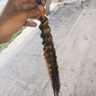 vendo pelo 100 % natural traido de estados unidos 4 moños rizados (se lavan secan y se planchan doy garantia) - Img 122245046