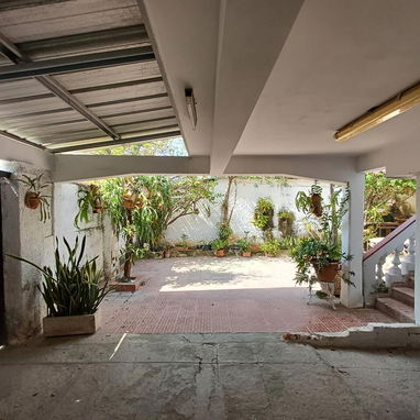 ‼️REPARTO MARTÍ CASA TOTALMENTE INDEPENDIENTE (299,80m²)‼️GARAGE 5/4 Y MÁS 100MIL USD NEGOCIABLES - Img 114052088