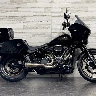 2023 Harley Davidson - 2/5