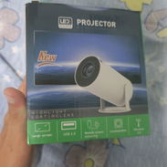 Proyector de películas - Img 57976814