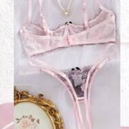 Conjunto lila de lencería - Img 57728667