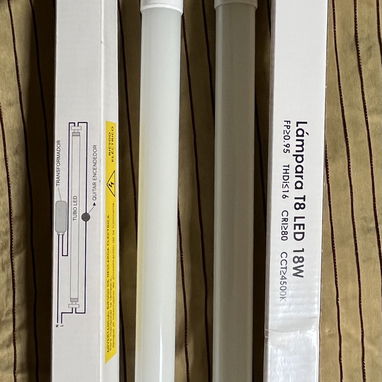 Tubos Leds de 18w(Largos)  Nuevos con garantía!!! : 4 USD/EUR la unidad o al cambio en CUP. Cto: 53963864 por whatsapp - 2/2