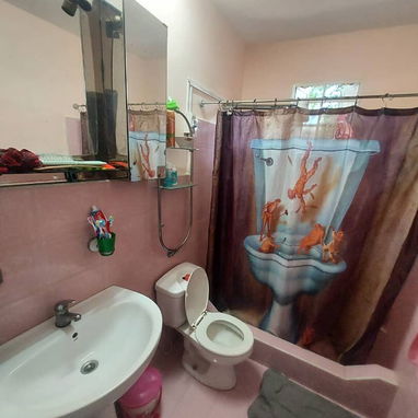 Casa con casi todo dentro 4 cuartos en Mira flores viejo para información 53341294 - 3/10