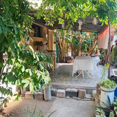 Venta de casa con carro en  Cerro, Santa Catalina - Img 121257215