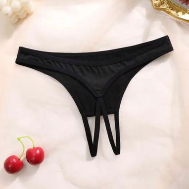 ✨ Hilos con Apertura Yes, Daddy? ✨ Tanga sexy negra con estampado de letras y atrevido diseño de tiras. 🖤 - 2/2