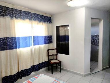 Se renta casa grande y confortable de 5 habitaciones en la playa de guanabo con piscina. 54026428 - Img 30907732