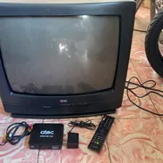 Vendo tv LG de 20p con placa de panda mas cajita Atec HD con mando Universal de cajita y tv - Img 57231643