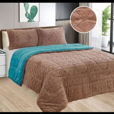 UH- Edredón de 3 piezas Queen Reversible Precio 85 USD - 3/4