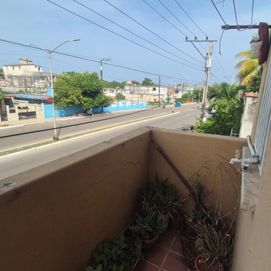 MIRAMAR QUEREJETA CALLE 84 MUY CERCA DE 5TA AVENIDA Y DEL CENTRO DE NEGOCIOS BIPLANTA EN ALTO CON 52M2 - 10/10
