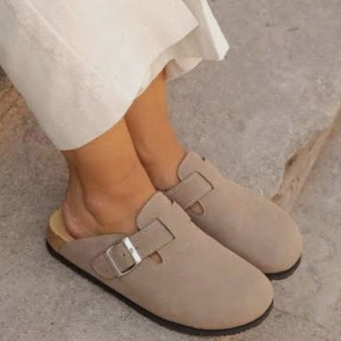 Zuecos de tendencia - Img 123274110