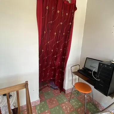 ‼️‼️#28- ‼️‼️📍Casa en venta en La Virgen del Camino  🏡en 5000$ en 3erpiso 📍Tiene tanque elevado, agua independiente - Img 121850797