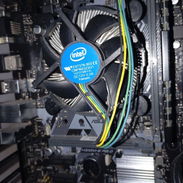 Kit h310 micro i7 8700 8 GB de RAM en perfecto estado - Img 55679854