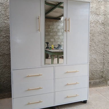 Gaveteros,  vanitys,  multimuebles,  Escaparates.  Mesitas de noche. - Img 124070788