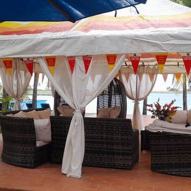 renta de lujo con vista al mar. tenemos 5 habitaciones, piscina y opcion para eventos +5363689791 - Img 114180424