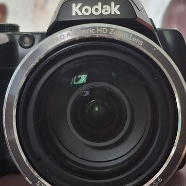 Kodak AZ521, cámara de 16MP con zoom óptico de 52x, pantalla LCD de 3", grabación de video 1080p - negro. - 4/7