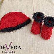 Conjunto zapaticos y gorro - Img 58423625