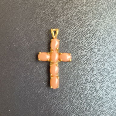 Crucifijo de Coral. - 10/10