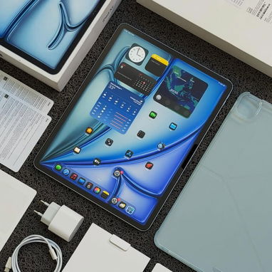 El iPad Air de 13 pulgadas (M2) funciona con el chip Apple M2. - Img 123473105