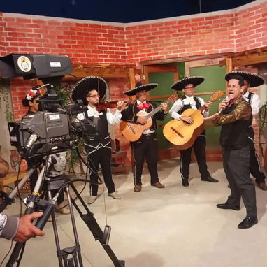 Mariachis a su servicio 馃 - Img 124529748