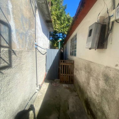*SAN MIGUEL DEL PADRÓN*   *Reparto Martín Pérez*    _A 3 cuadras del parque de la herradura_    *Casa 🏠 con placa libr - Img 118894925