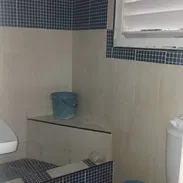 SE VENDEN DOS APARTAMENTOS 1/4, VEDADO, CERCA 12 Y 23 - Img 55843374